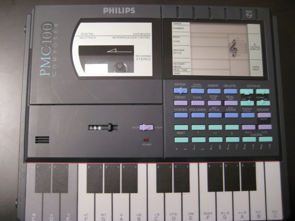The Ultimate SynthDB | Philips PMC 100
